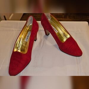 Escada red suede women's size 7 pumps
